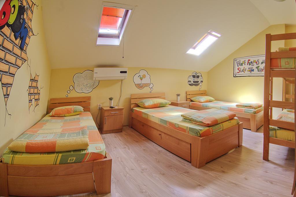 City Hostel Νόβι Σαντ Δωμάτιο φωτογραφία